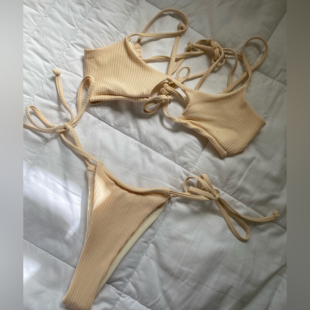 Tai Swim set in Haupia